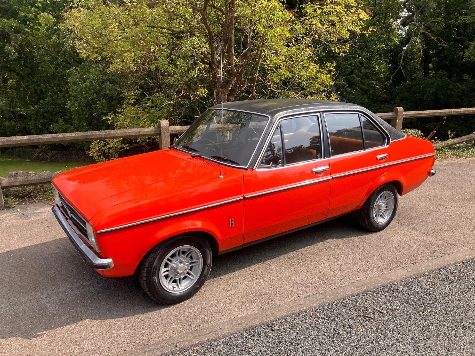 Image of Ford Escort